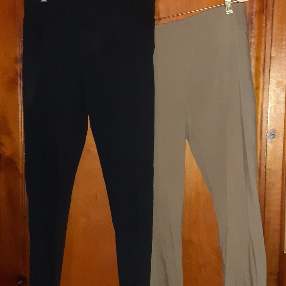 2 pairs Zac & Rachel pants size 12